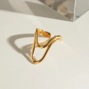 Abstract Wave Gold Ring