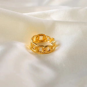 Golden Link Band Ring