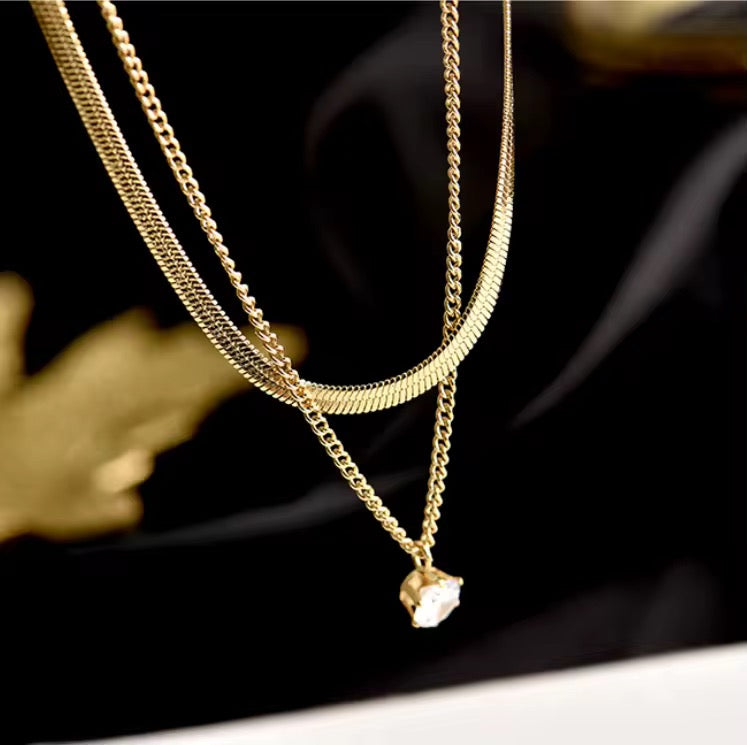 Golden Layer Stone Necklace