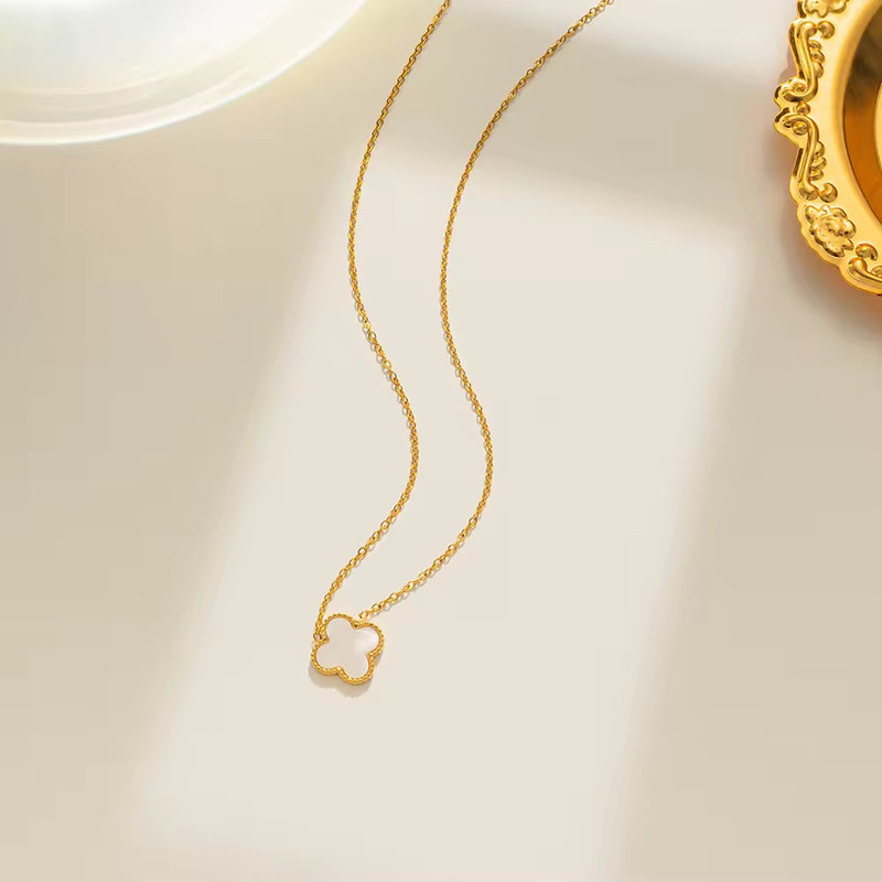 Clover Necklace