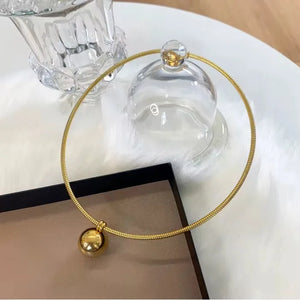 Golden Orb Choker